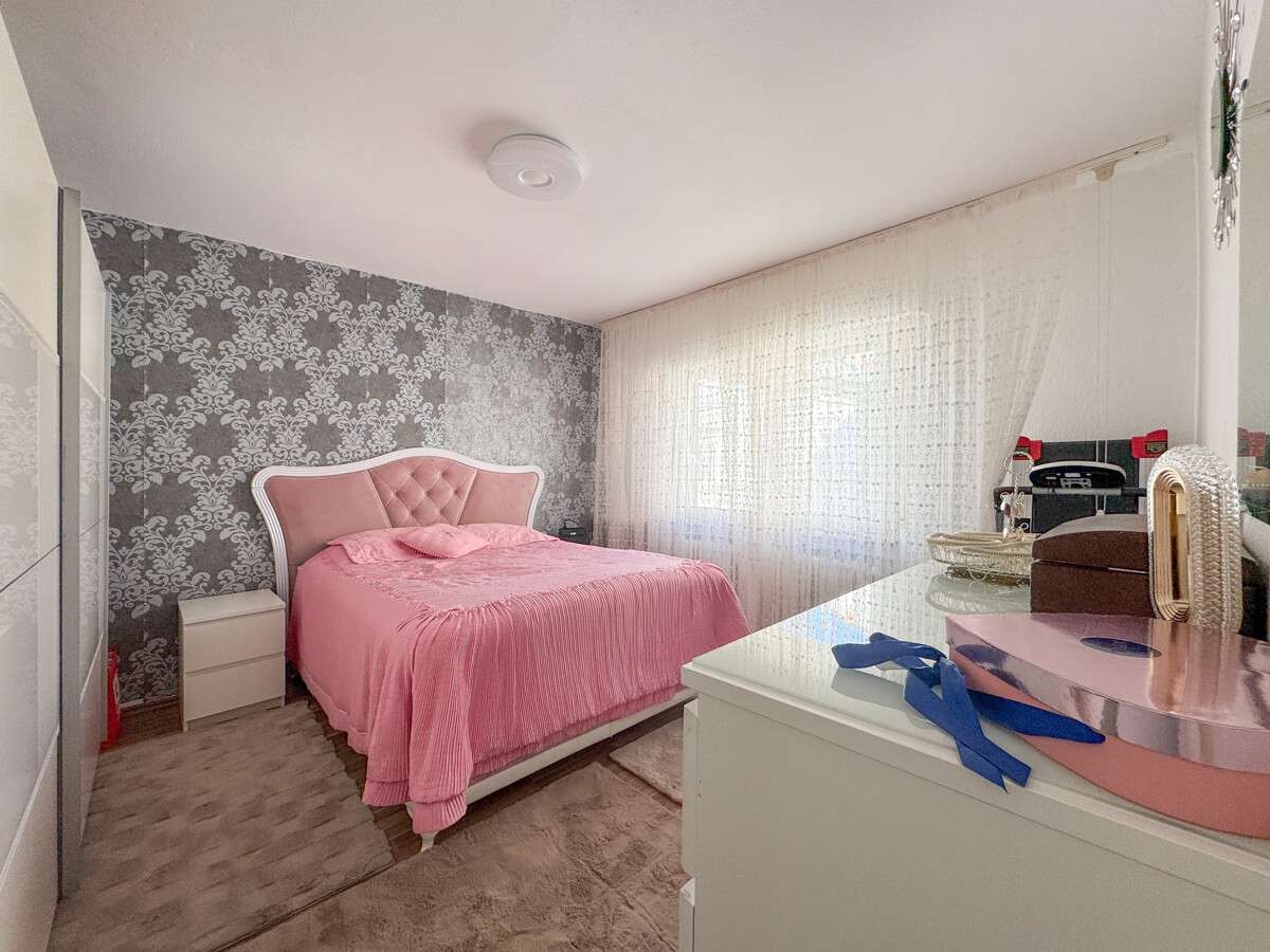 Schlafzimmer im 1. Obergeschoss – Mehrfamilienhaus in Worms