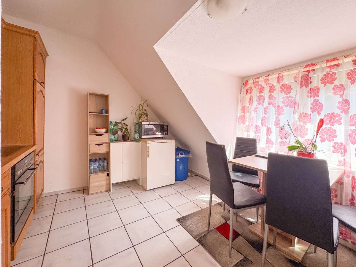 Küche im Dachgeschoss – Mehrfamilienhaus in Worms