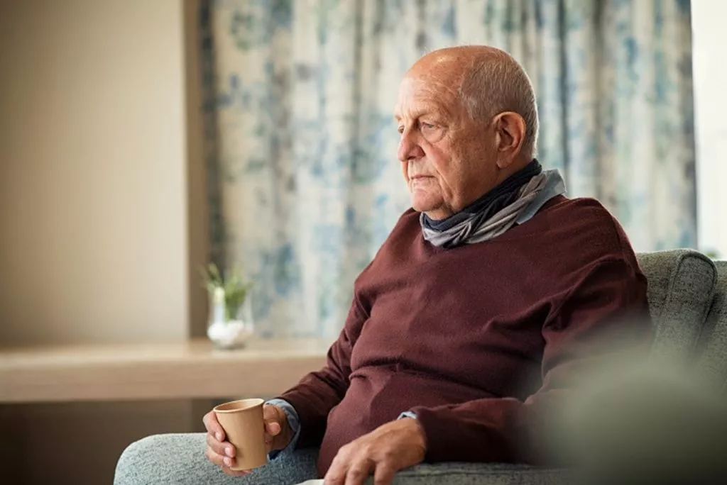 Tratamientos para el ictus en adultos mayores: opciones, tiempos críticos y cuidados posteriores