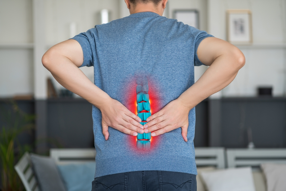Hernia en la espalda: qué es, síntomas y tratamiento