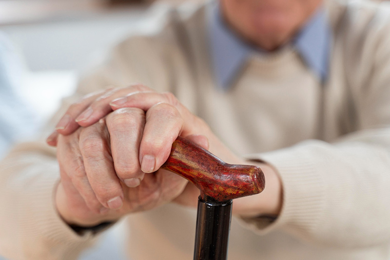 La Importancia de Prevenir las Escaras en el Adulto Mayor