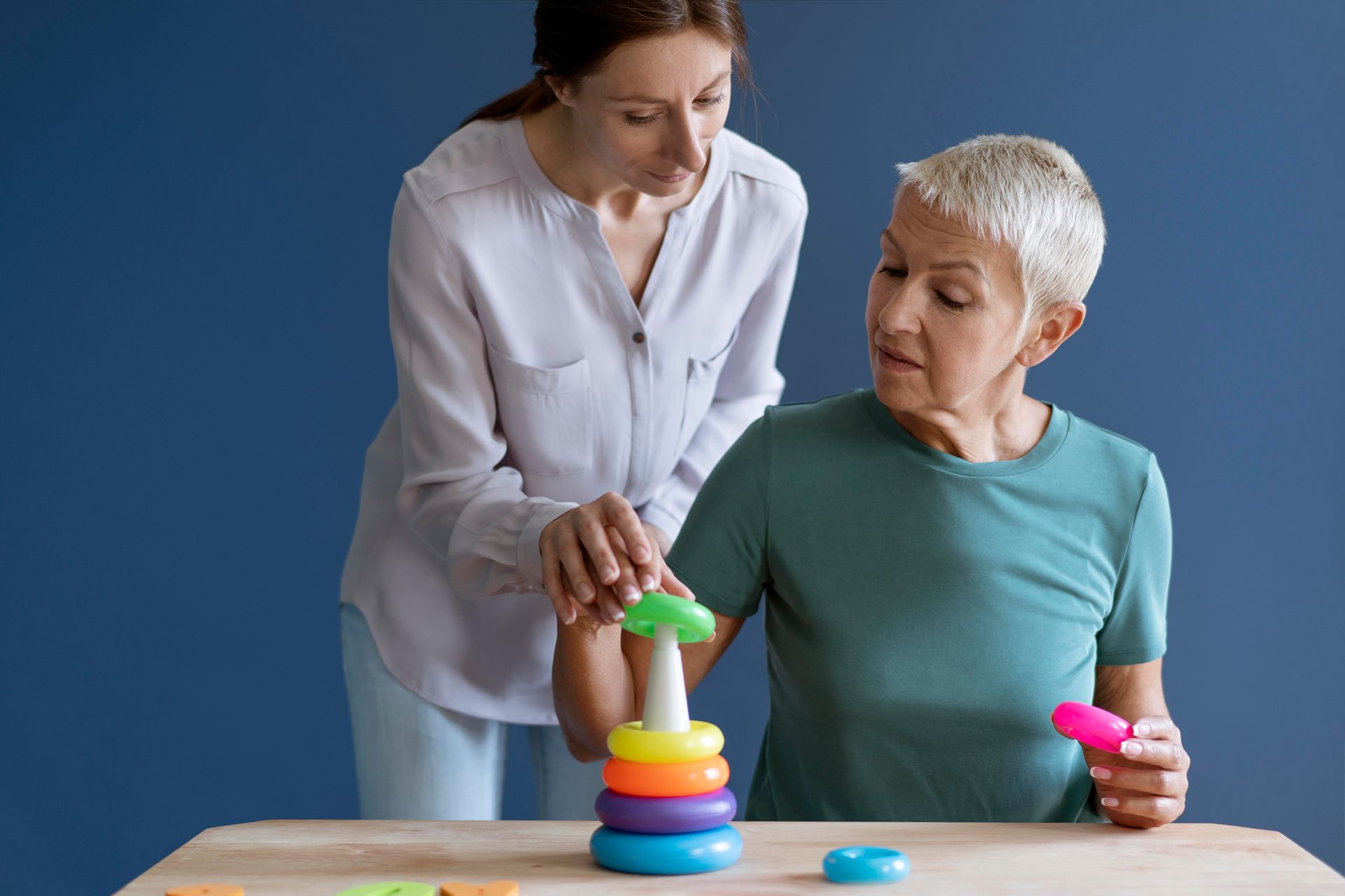 Terapia ocupacional para adultos mayores: ¿Qué es y cómo puede mejorar la calidad de vida?