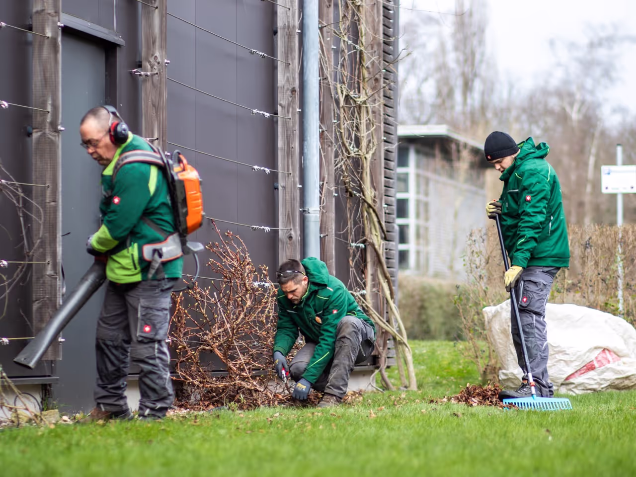 Grünflächenpflege Gewerbe in Witten, Herdecke und Umgebung.