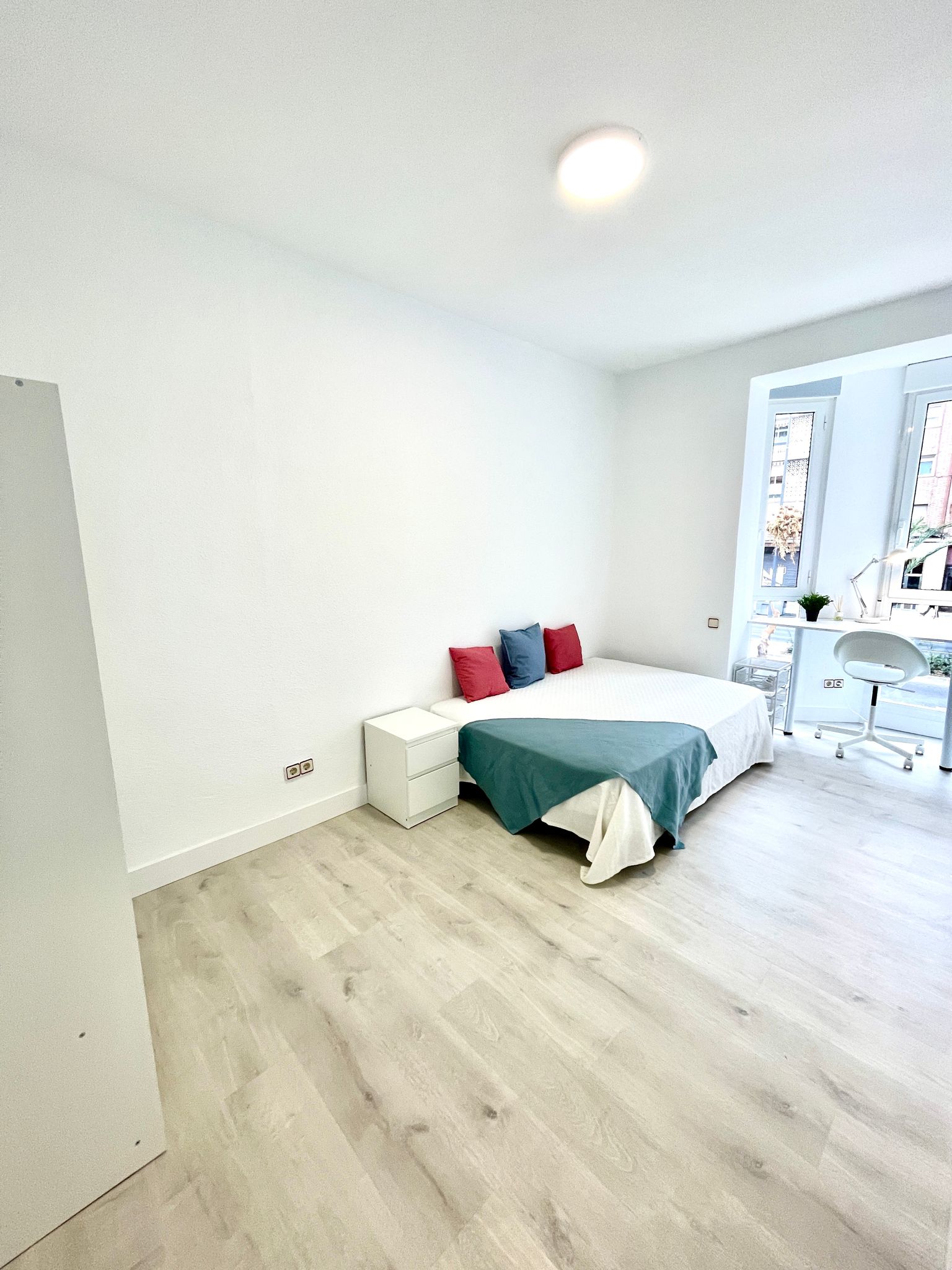 Ronda Norte H5 / Single room in shared apartment