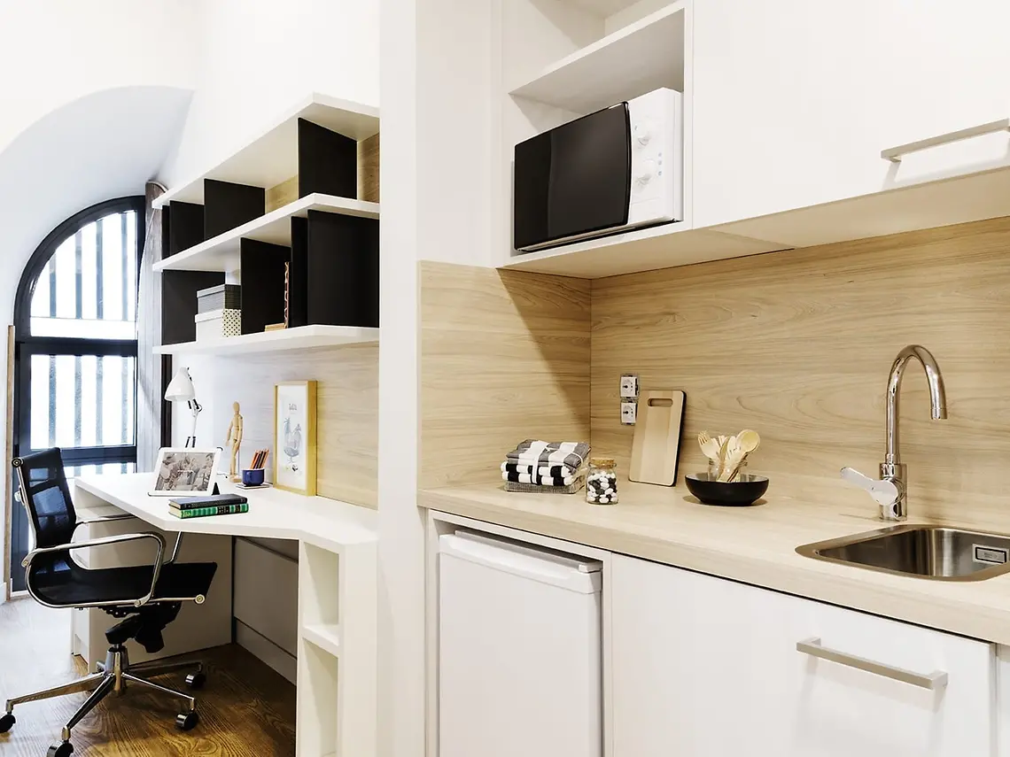 Y / Habitación individual