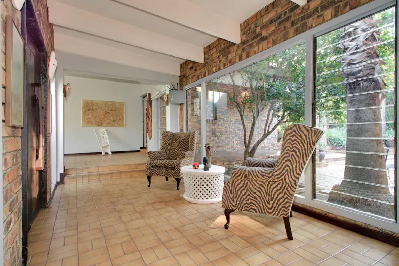 The house fourways