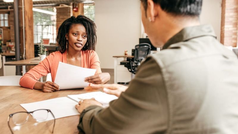 California employee meeting with employment attorney to discuss unpaid final wages and waiting time penalty claim