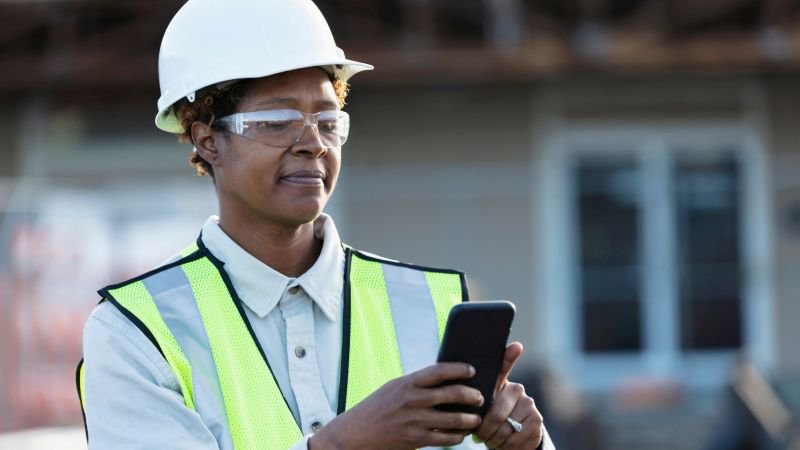 salaried employee checking work messages after hours California overtime exemption