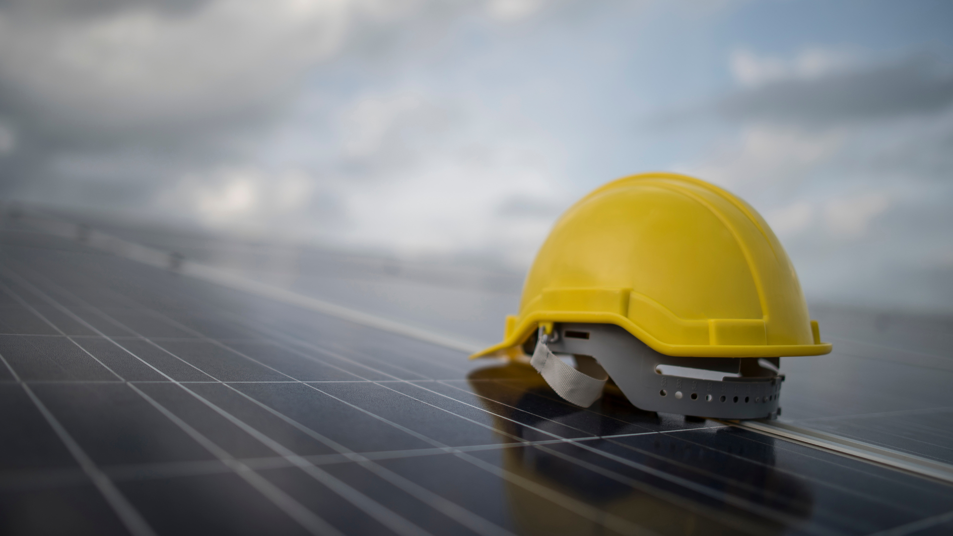 How Aerem Empowers Solar EPCs with Complete Solar Services