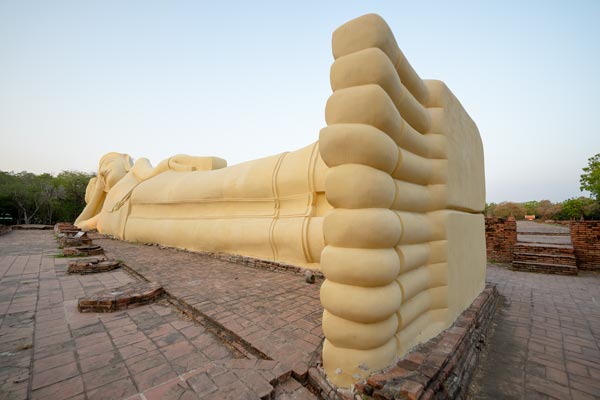 Liegender Buddha im Wat Lokaya Sutha