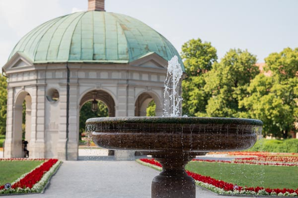Brunnen vor dem Dianatempel, München