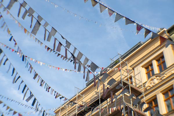 Fabric pennant garlands over Choriner Str., Berlin