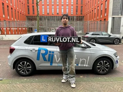 Rijvlotrijder geslaagde voor auto