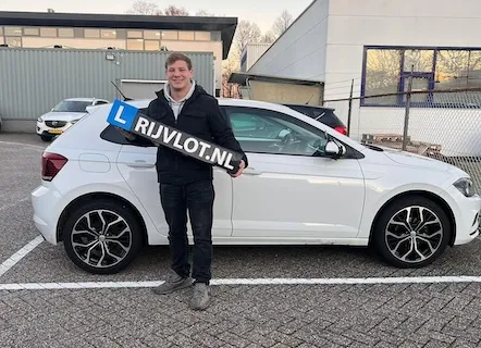 Rijvlotrijder geslaagde voor auto