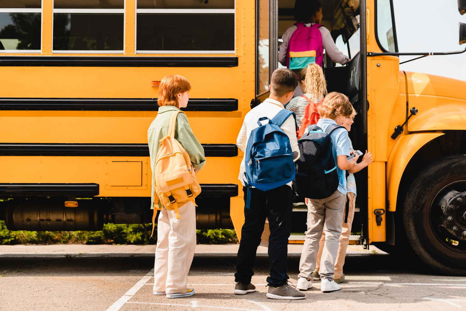 Conduite de bus scolaires : les agents publics désormais autorisés à cumuler cette activité avec leur emploi
