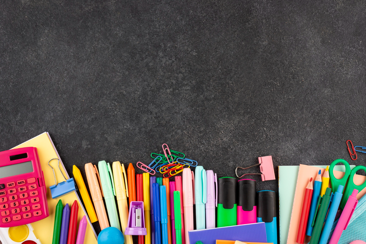 Préparer la rentrée scolaire : comment acheter des fournitures sans risque pour les enfants ?