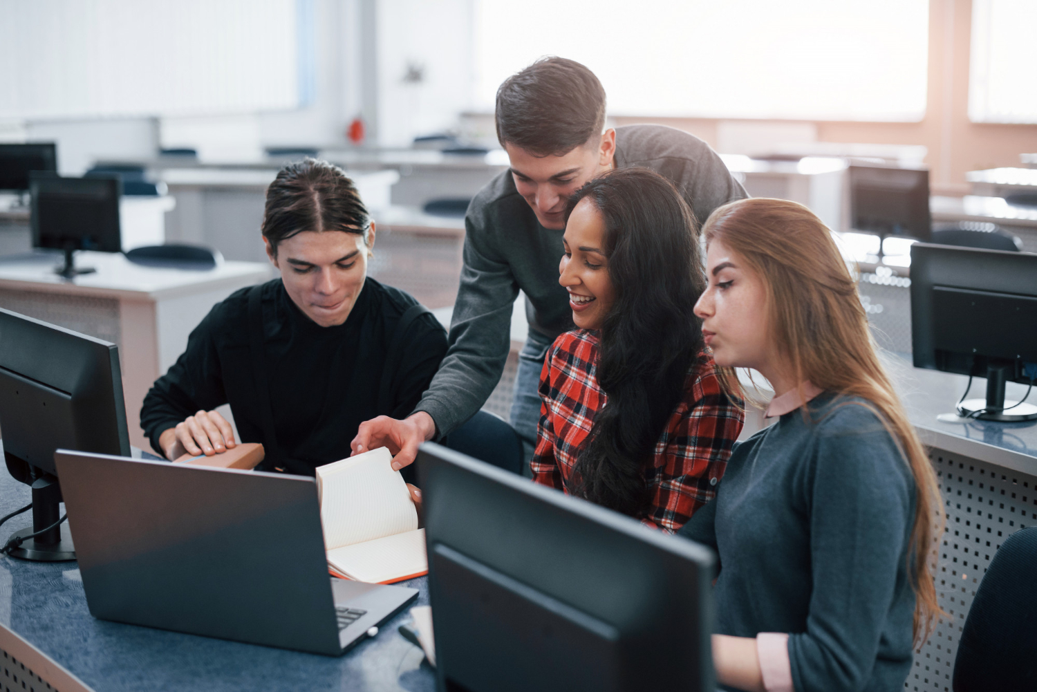 Classement Sigem 2026 : Neoma prend la 7e place devant Audencia ; le total des affectés tombe sous le seuil des 7 000