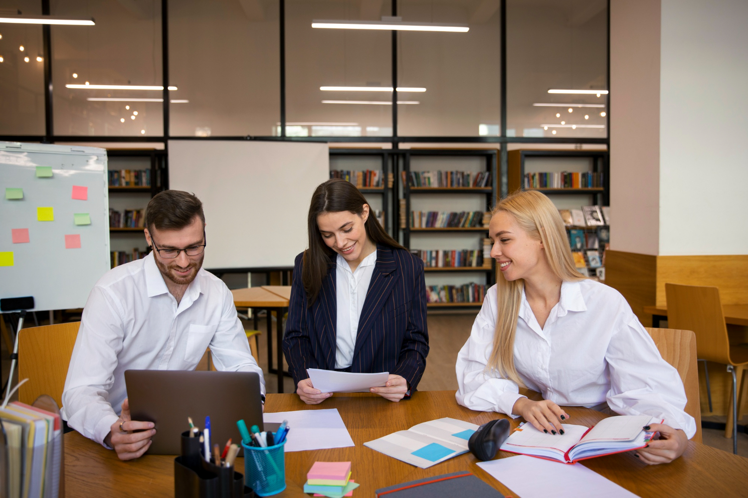 Les meilleurs masters en management au monde en 2026 : l’Insead passe devant HEC en France