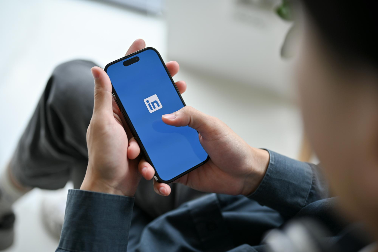 LinkedIn Ads pour la formation professionnelle : le levier stratégique pour recruter adultes et entreprises
