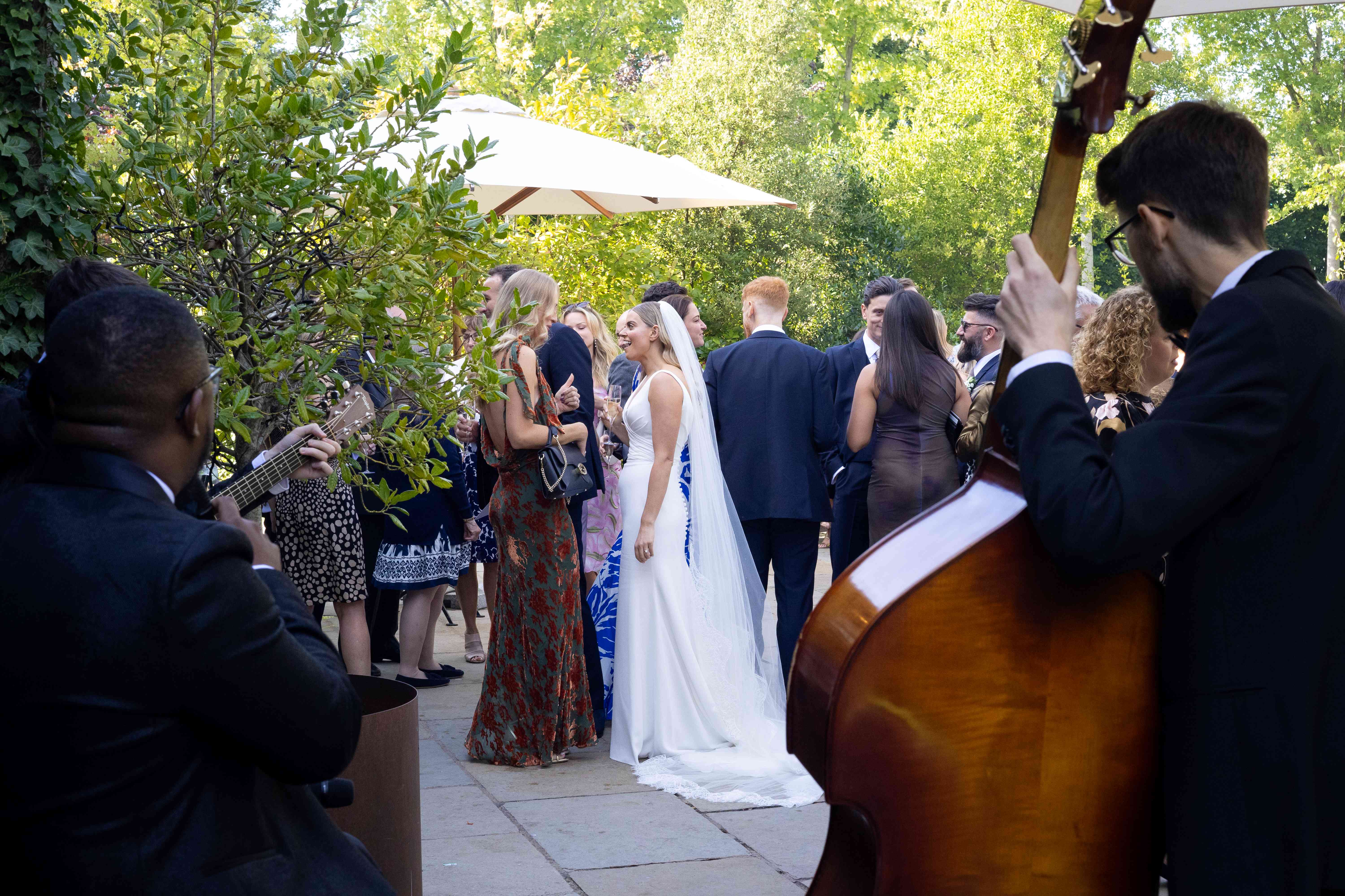 Band playing violin
