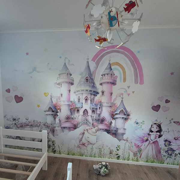 Dečija tapeta za devojčice postavljena na zid