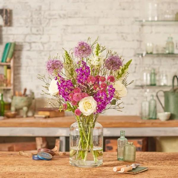 Claim your National Carers Card discount from Freddie's Flowers