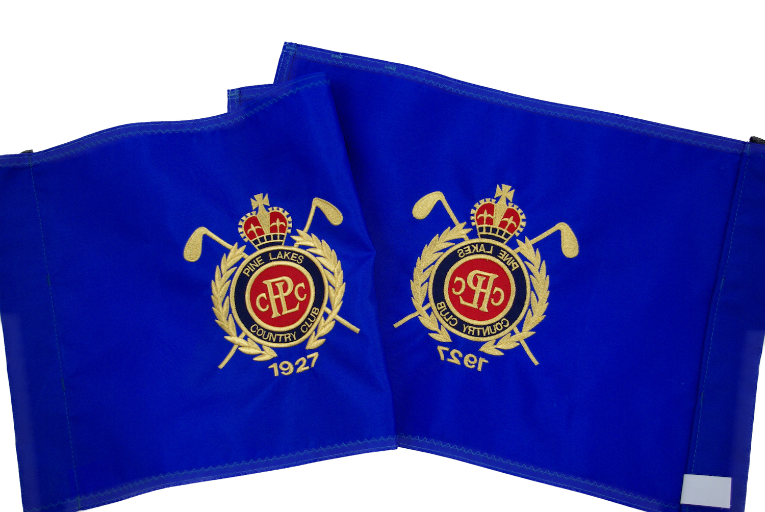 two blue tee flags
