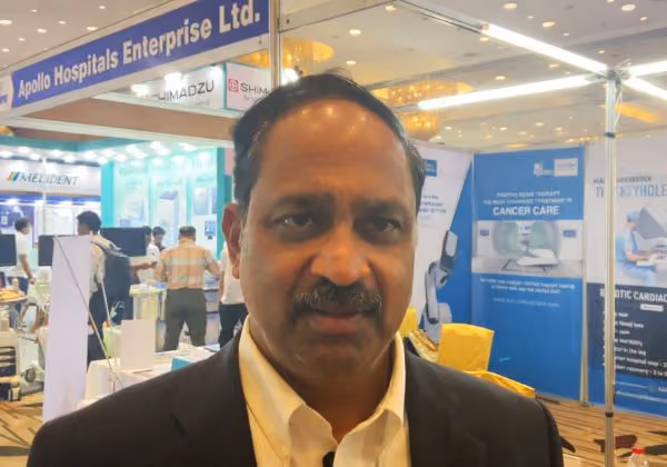 Dr Kornad P. Kosygan, Senior Consultant Orthopaedic Surgeon at Apollo Hospitals Chennai, explaining knee replacement treatment.