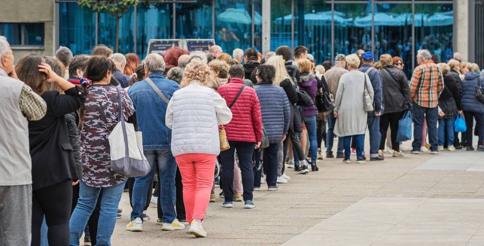 The Difference Between Managing Queues and Managing Expectations