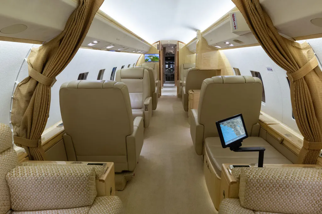 2002 Bombardier Global Express N983J S/N 9072 - interior aircraft - 2002 Bombardier Global Express N983J S/N 9072 - interior aircraft - forward facing seats