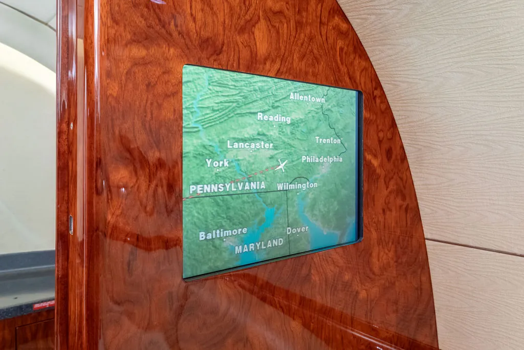 2006 Hawker 850XP S/N 258782 N830 - Display Monitor