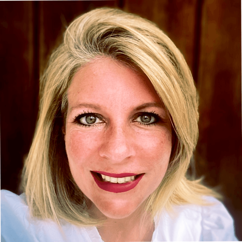  Amy Waldrup