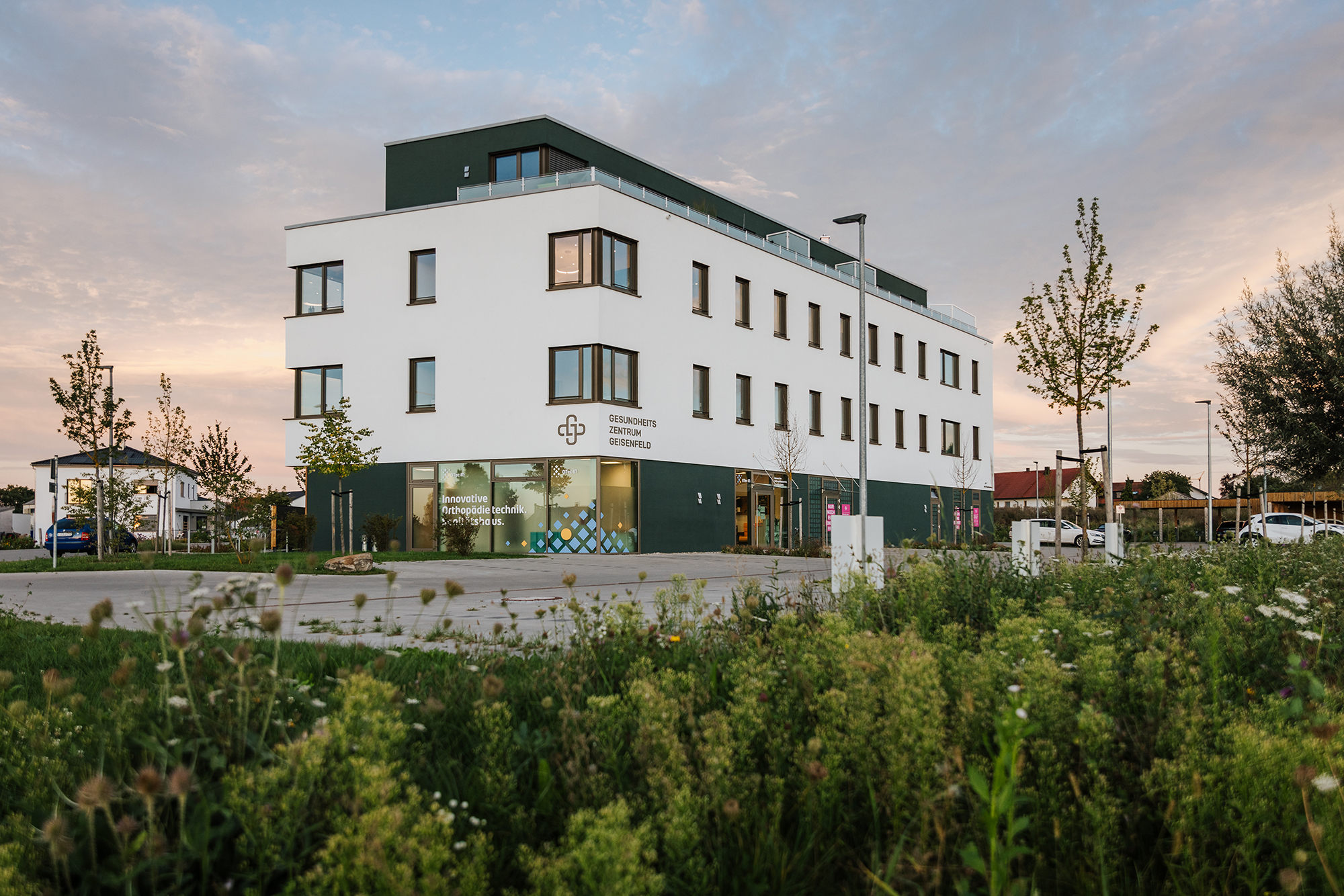 Architekturfotograf Ingolstadt: Gebäude im Sonnenuntergang