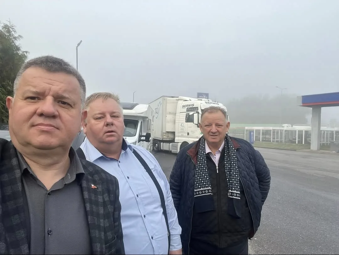 Trójstronny Zespół ds.Bezpieczeństwa - dialog w teorii