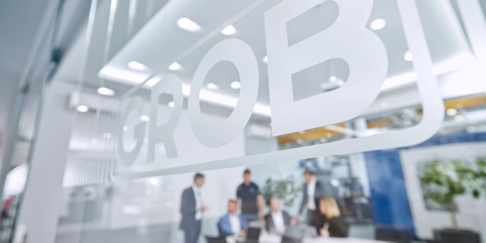 GROB-WERKE schafft Transparenz über Projekte und Maschinen