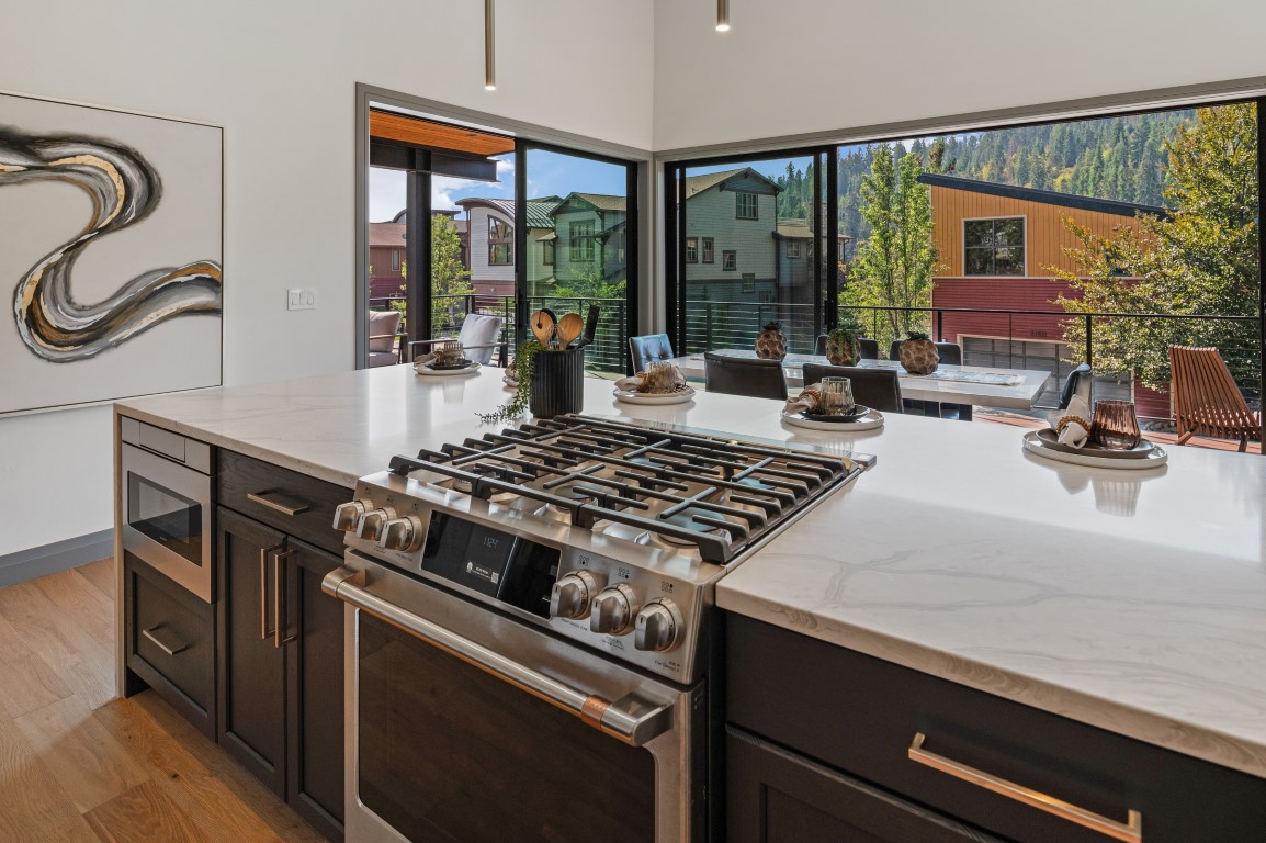 Tri-home — residential construction by StanCraft Construction Group, photo 22