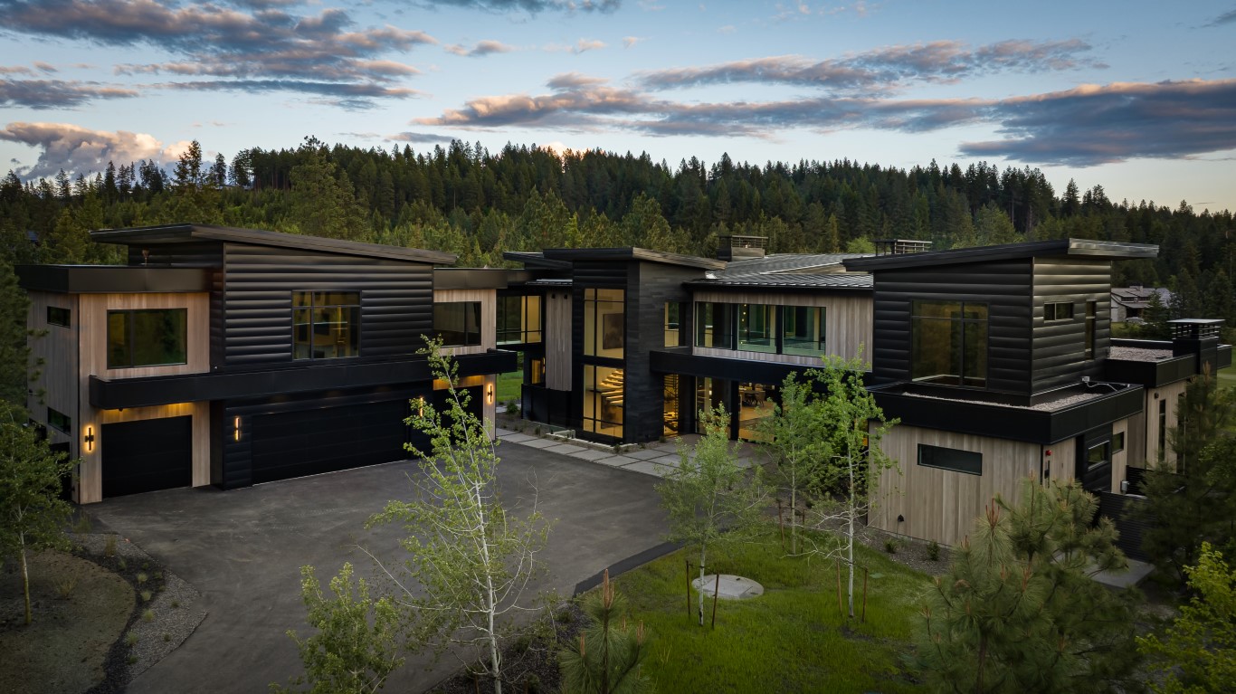 Custom home in Coeur d'Alene, Idaho — residential construction by StanCraft Construction Group, photo 21