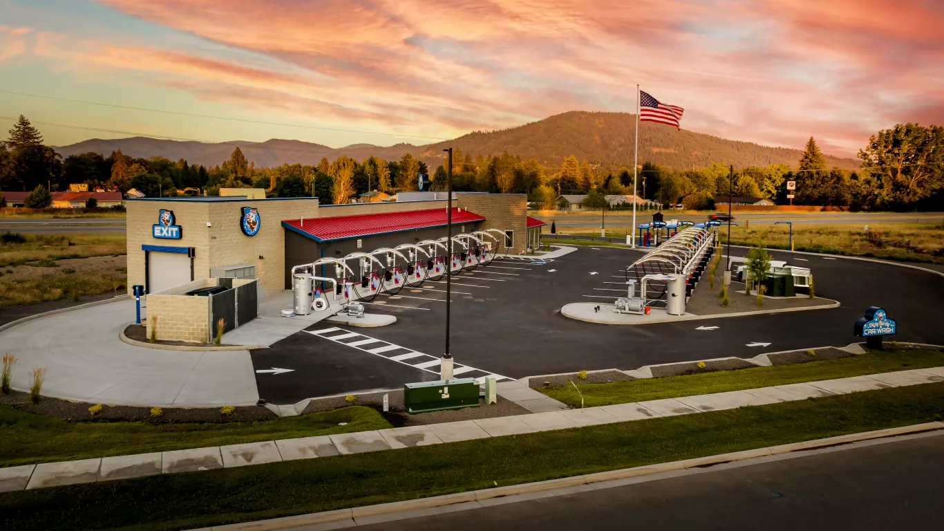 Dirty Birdy in Hayden, Idaho — commercial construction by StanCraft Construction Group, photo 2