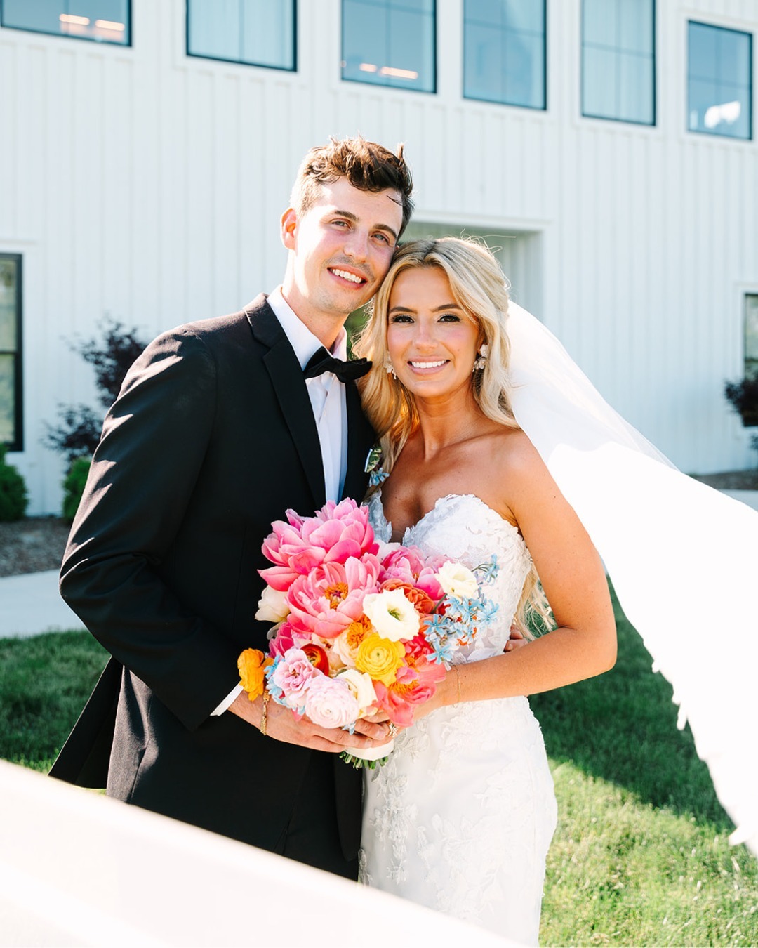 summertime flowers for a wedding