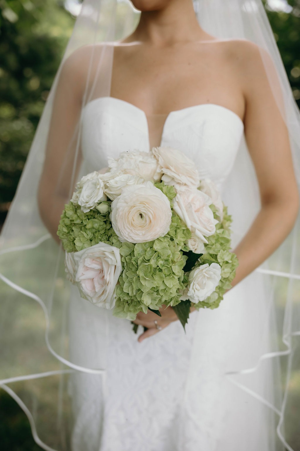 the brides bouquet at mustard seed garden