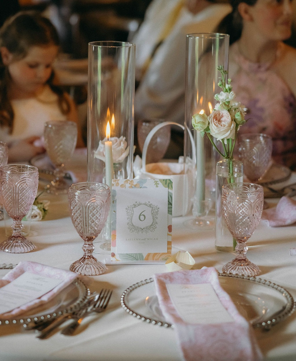 how much to budget for wedding flowers that look like this