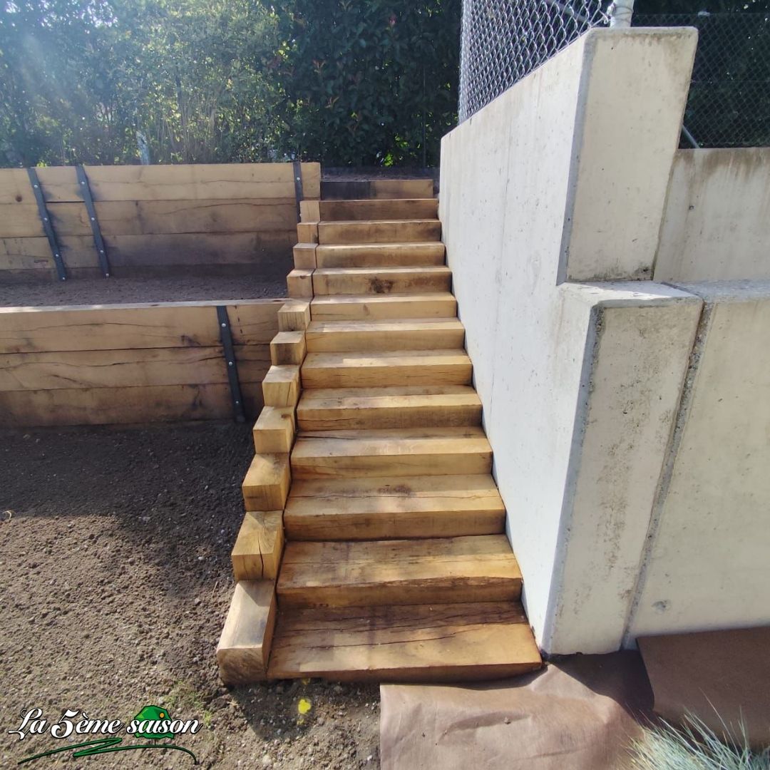 Escalier créé par la 5e saison