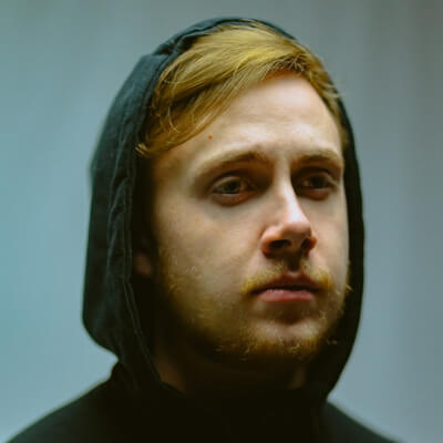 man in black pullover hoodie