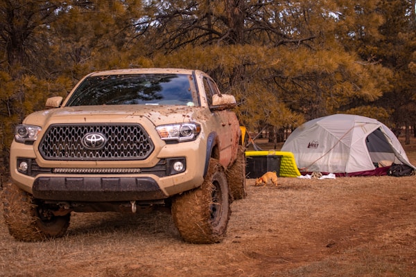 An offroad vehicle parked at a campsite in Northern Arizona