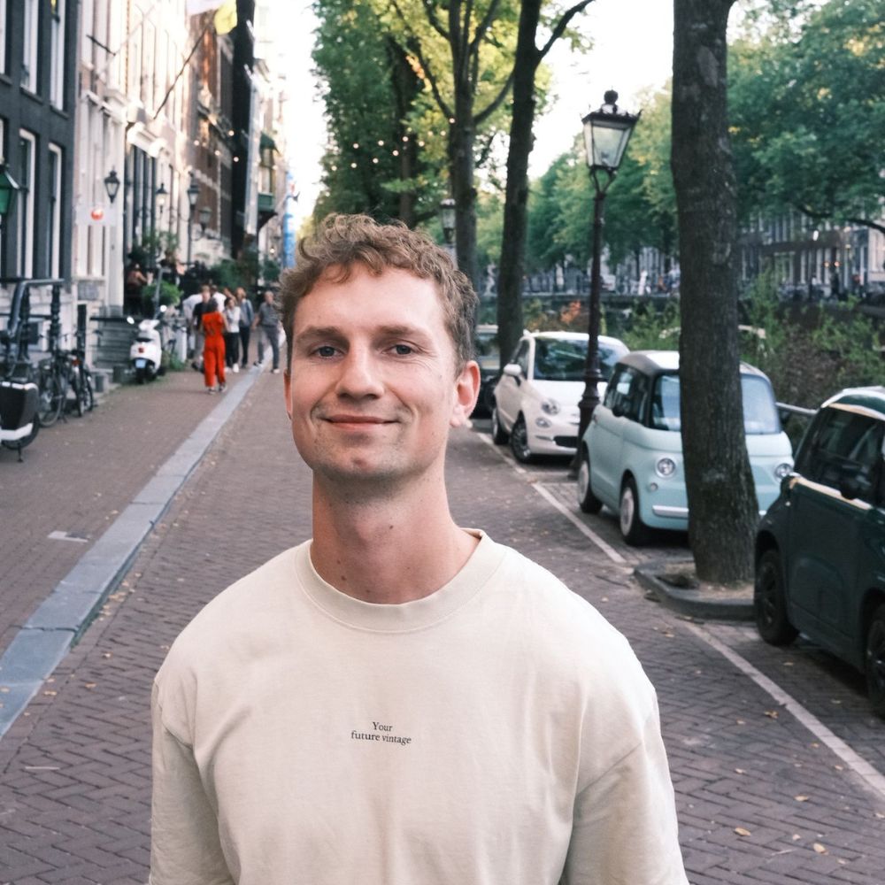 Vic, Founder bij altijd zes