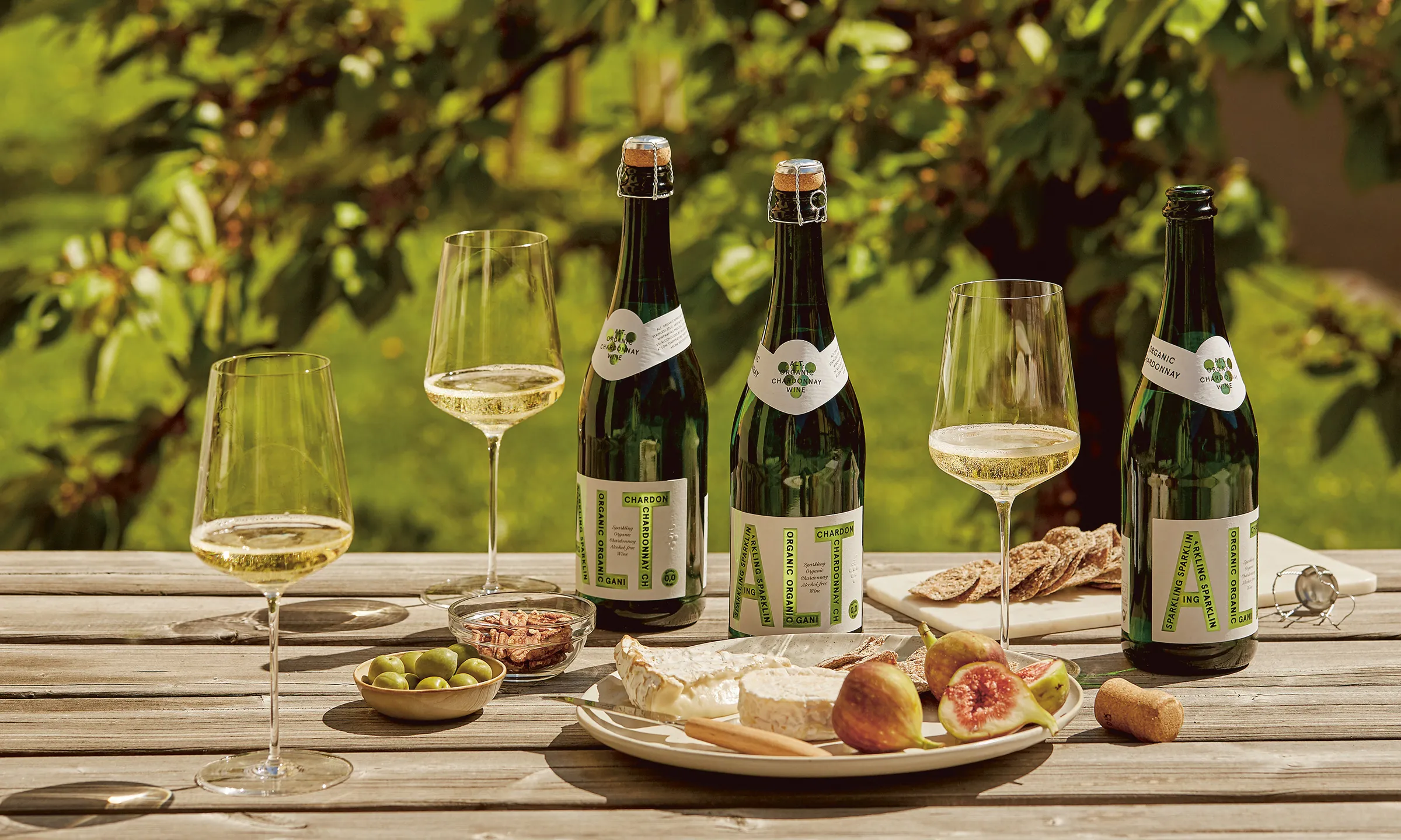 Produkter med lav eller ingen alkohol, presentert på bord