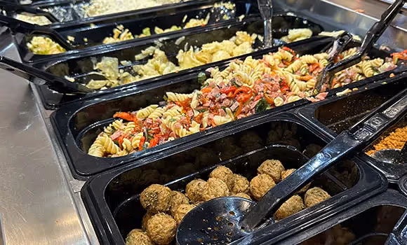 Salatbaren i kantinen