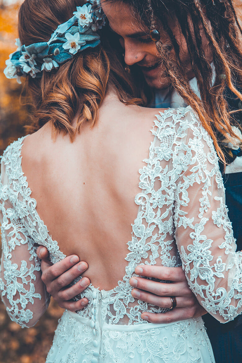 Bride and groom - Blume Photography Webflow Template