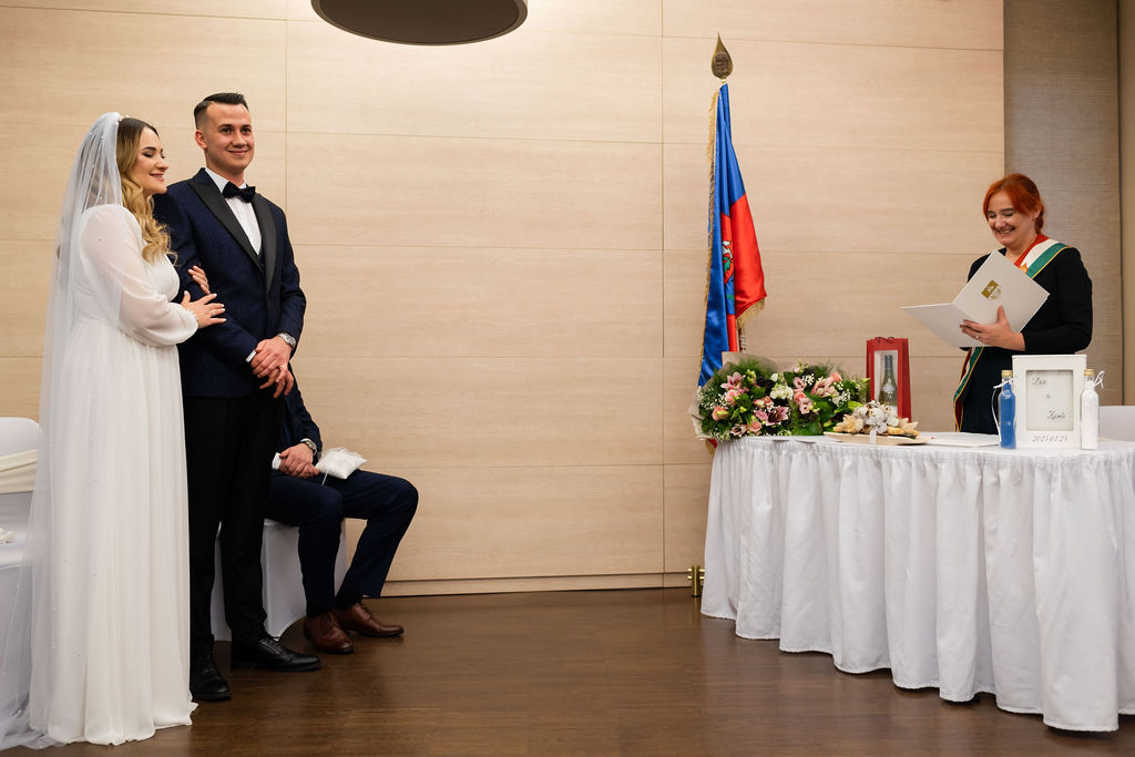 Gyáli házasságkötés esküvői fotózás
