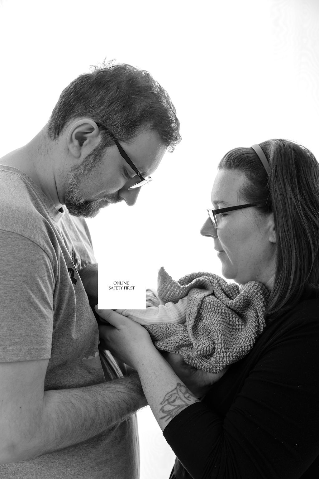 Fenyvessy Fotó GYál újszülött fotós